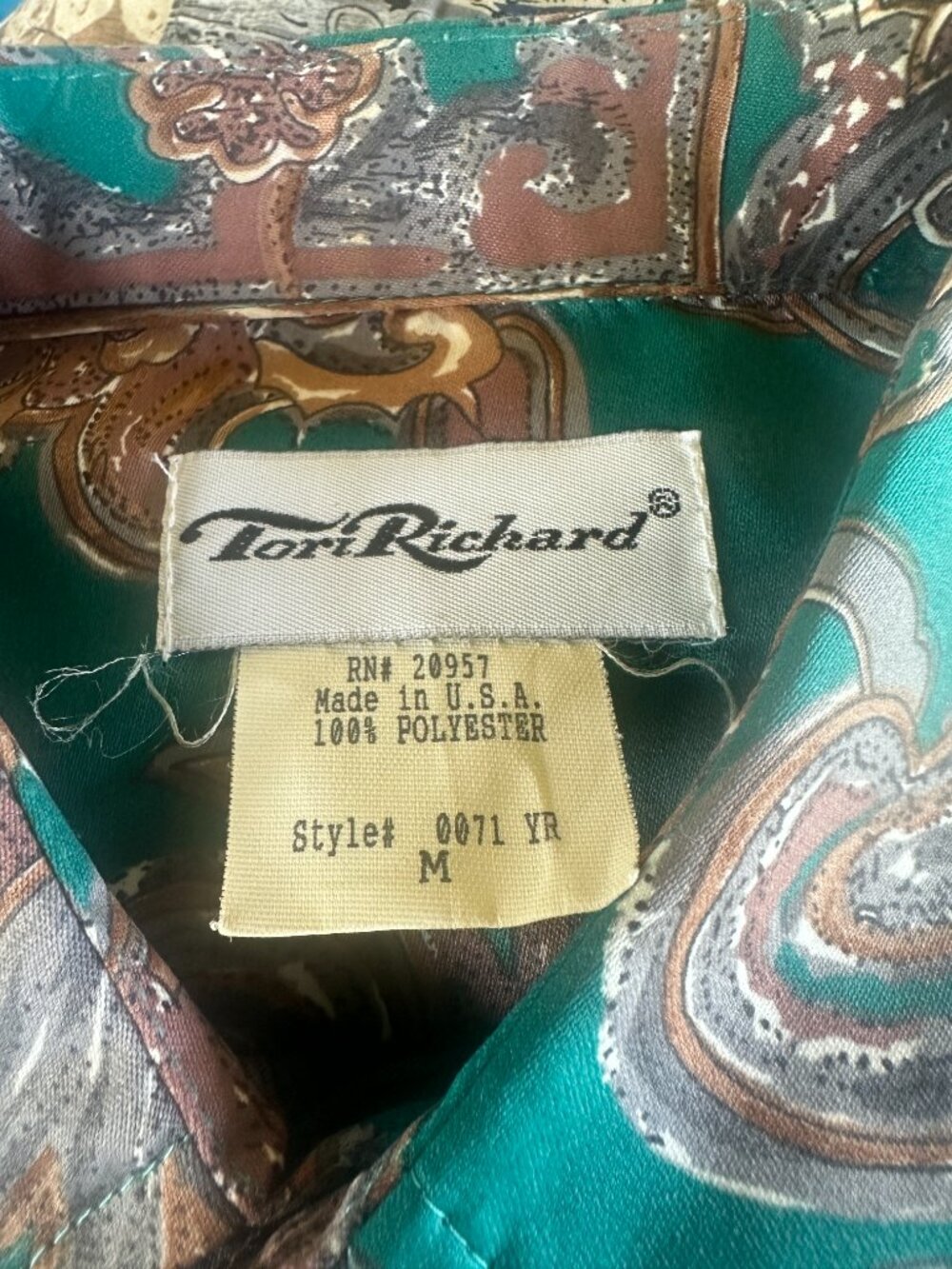 Vintage Tori Richard Men's Green Brown Gray Wave Pattern Hawaiian Shirt Medium - Picture 2 of 5